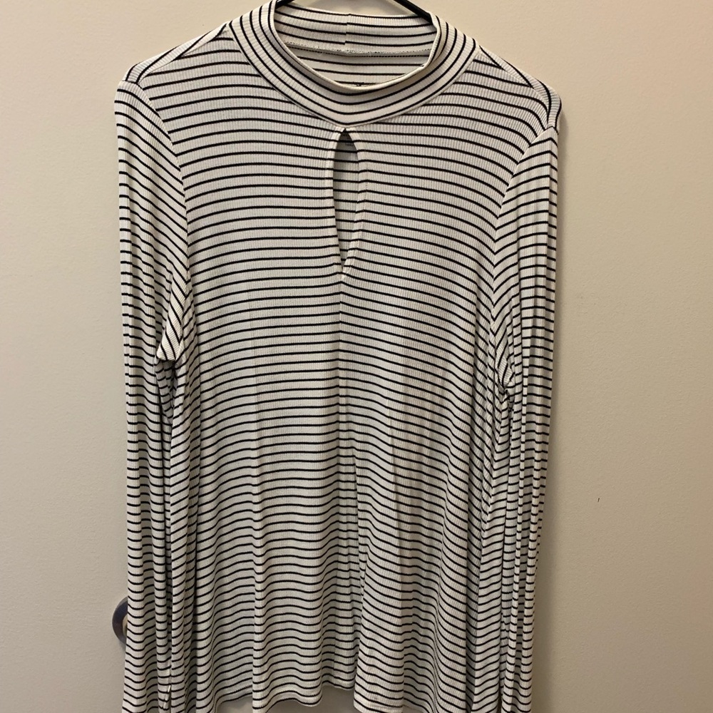 Long sleeved, striped top